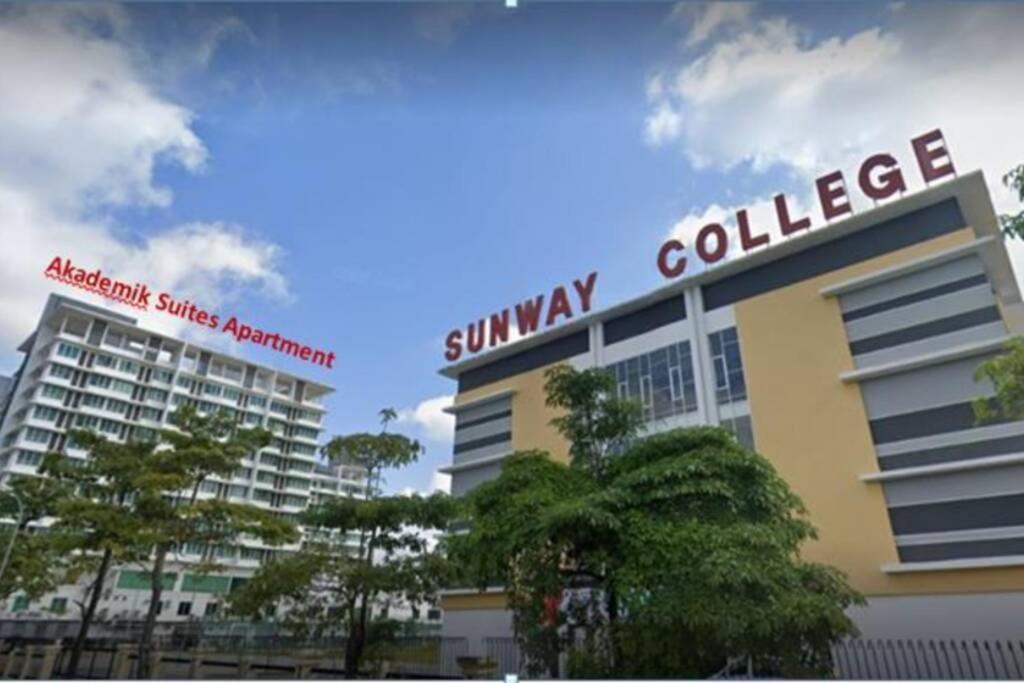 Baojuwu@2 Bedrooms Akademik Suites Austin Height Johor Bahru Luaran gambar